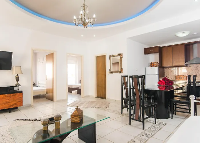 Yiannis Manos Hotel Resort