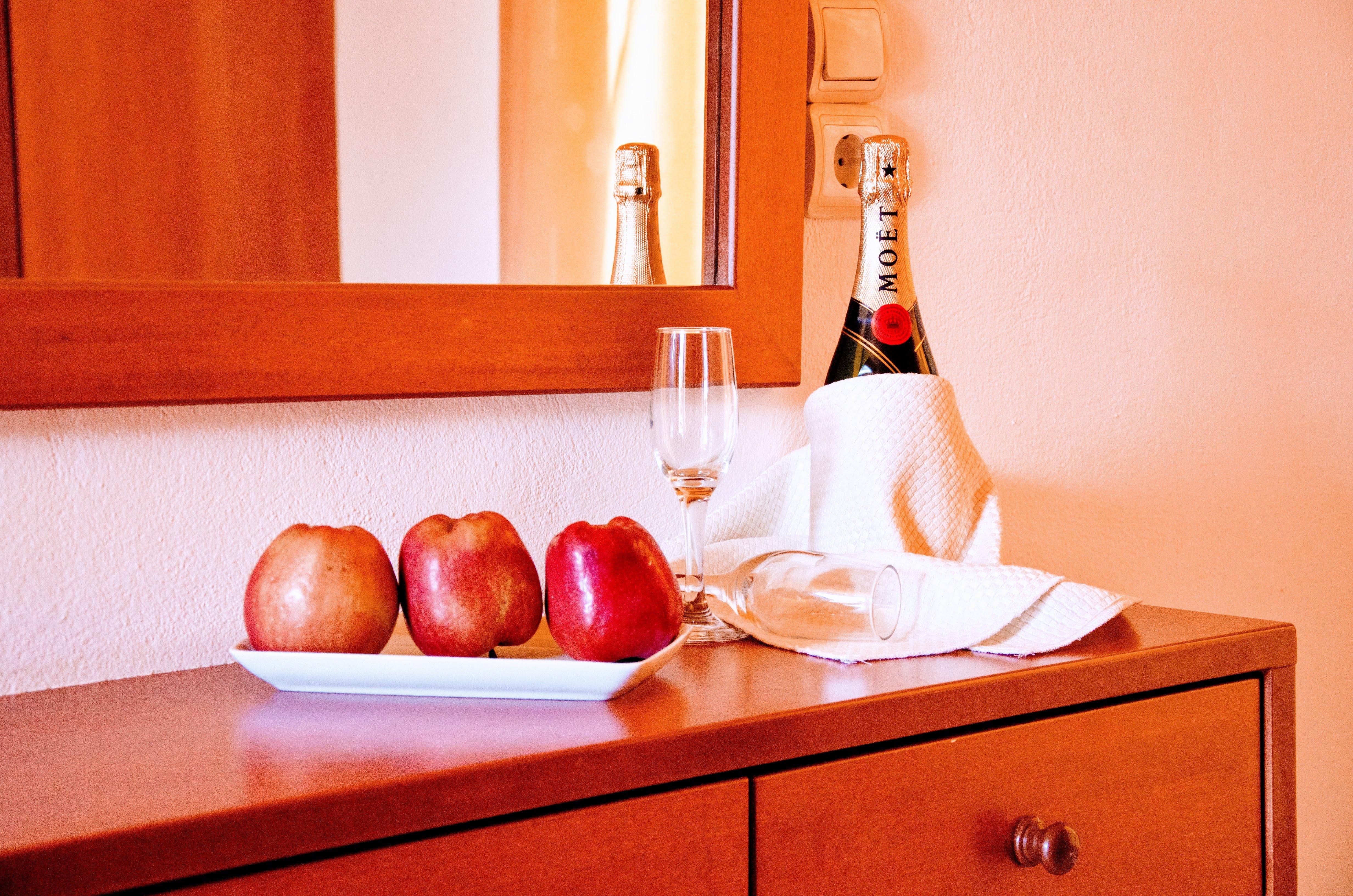 Yiannis Manos Aparthotel