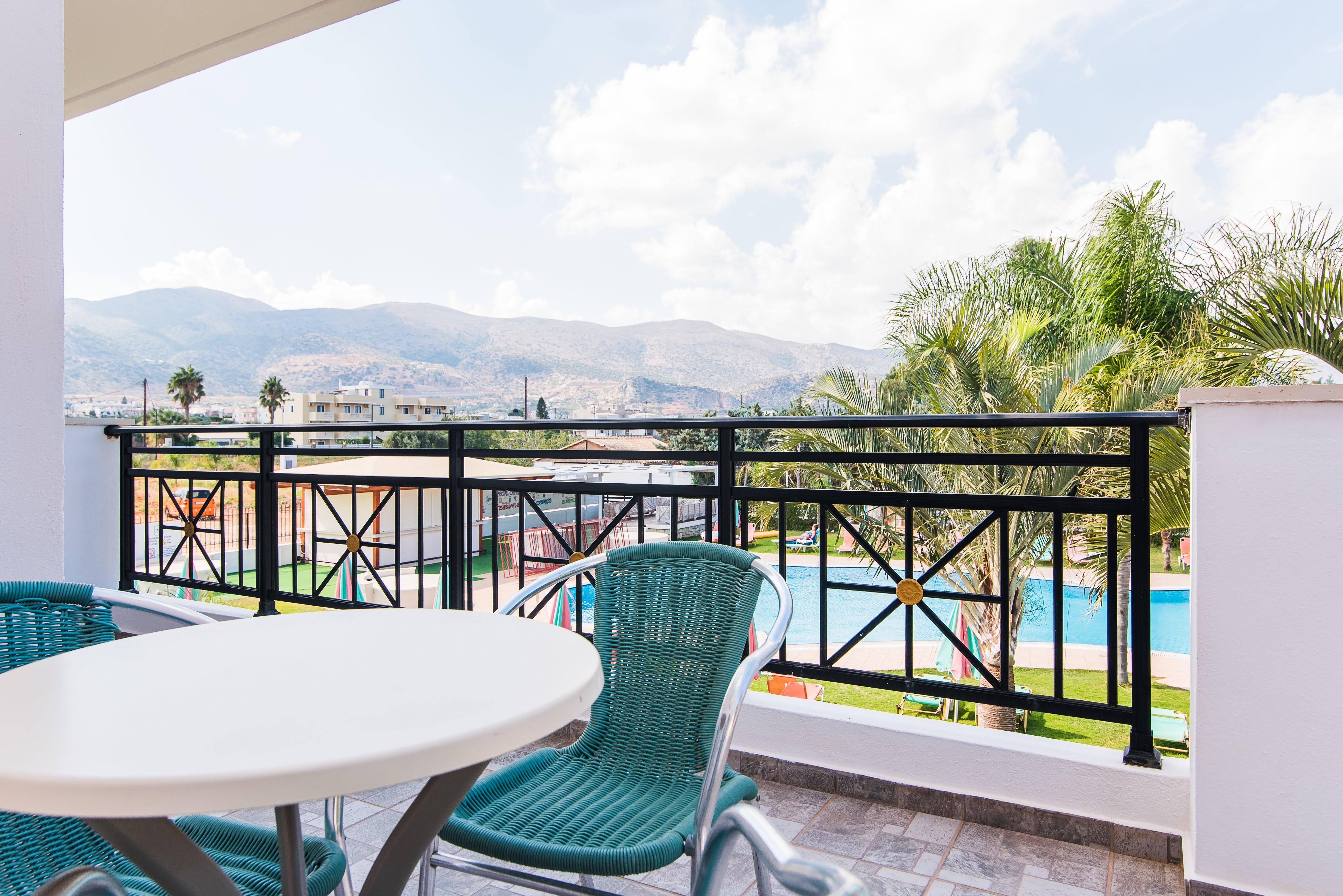 Aparthotel Yiannis Manos