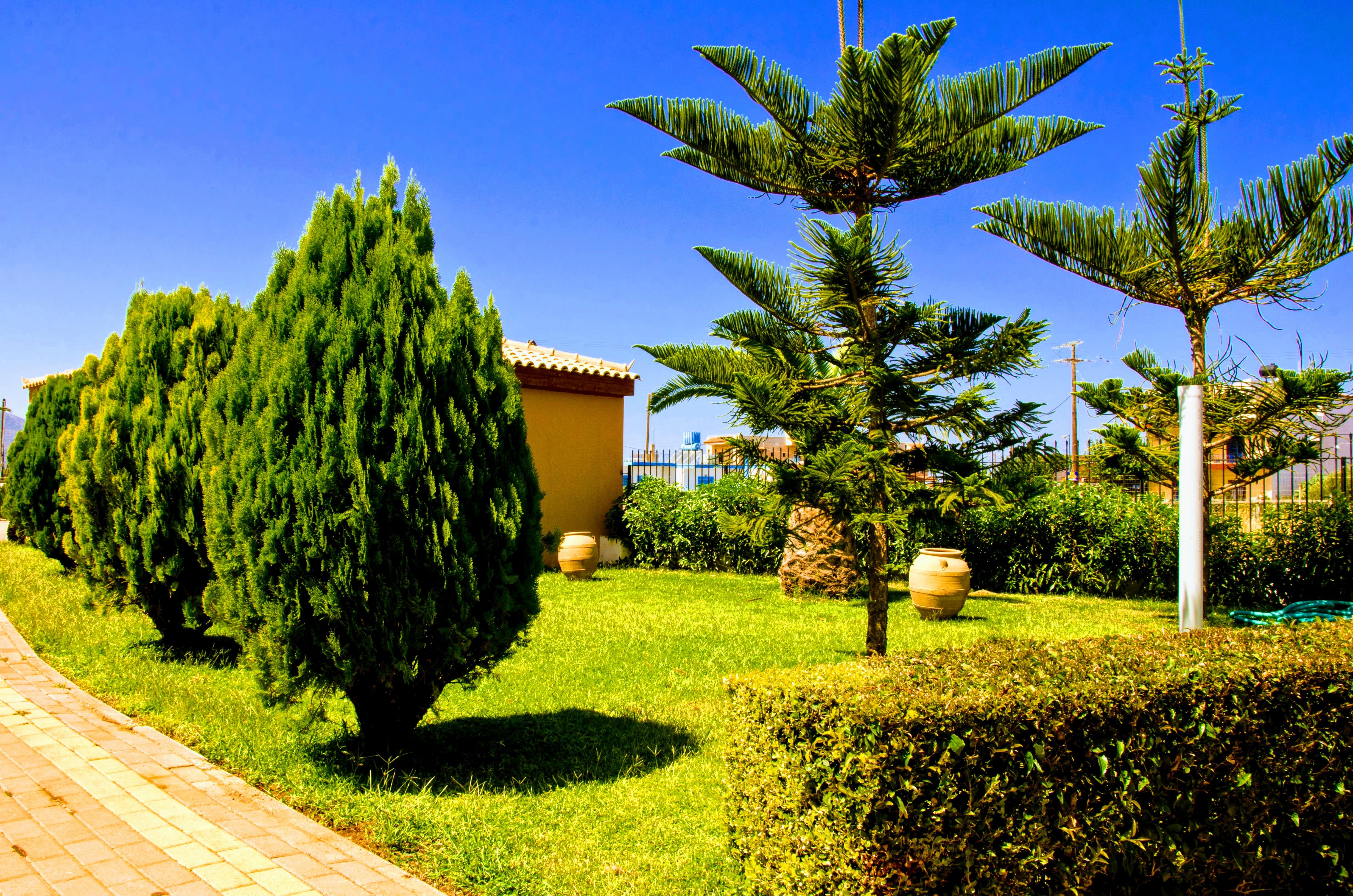 Yiannis Manos Aparthotel